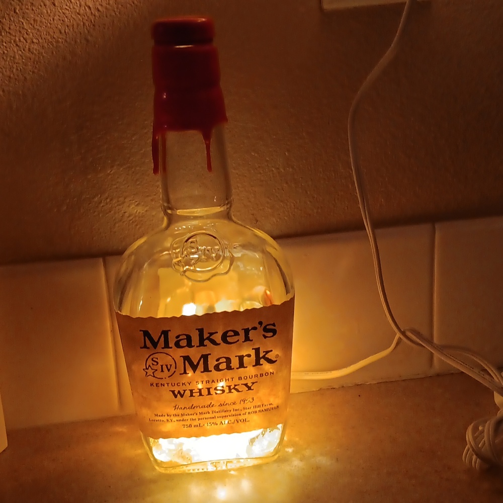 Maker's Mark Lighted Lamp Bottle